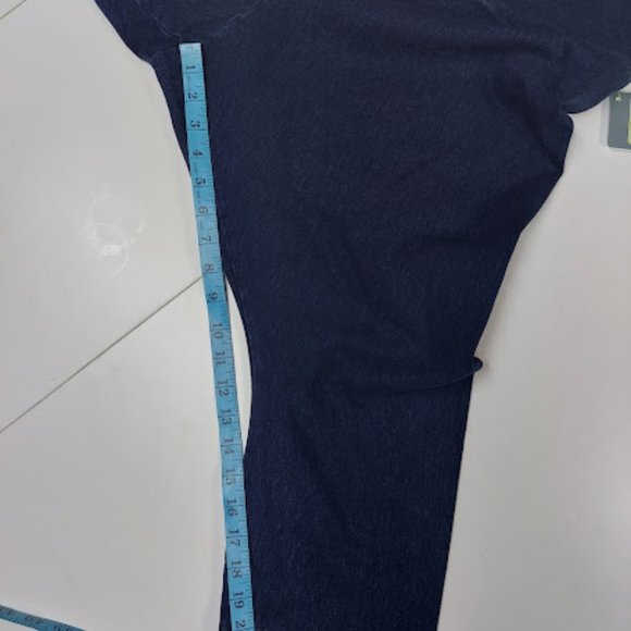 NWT LYSSE Womens Plus Size  Indigo Capri Pants Stretchy Lightweight Denim Style - Picture 12 of 15